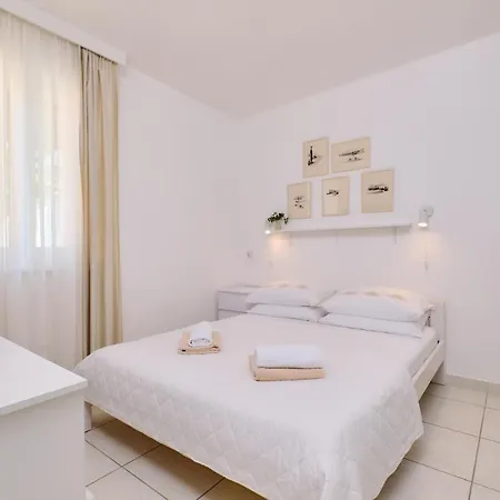 Apartment Antares *